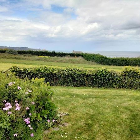 Bienvenue Au Studio L'Escale Bleue Avec Vue Mer Et Sur Le Cap Frehel Saint-Cast-le-Guildo Exteriör bild