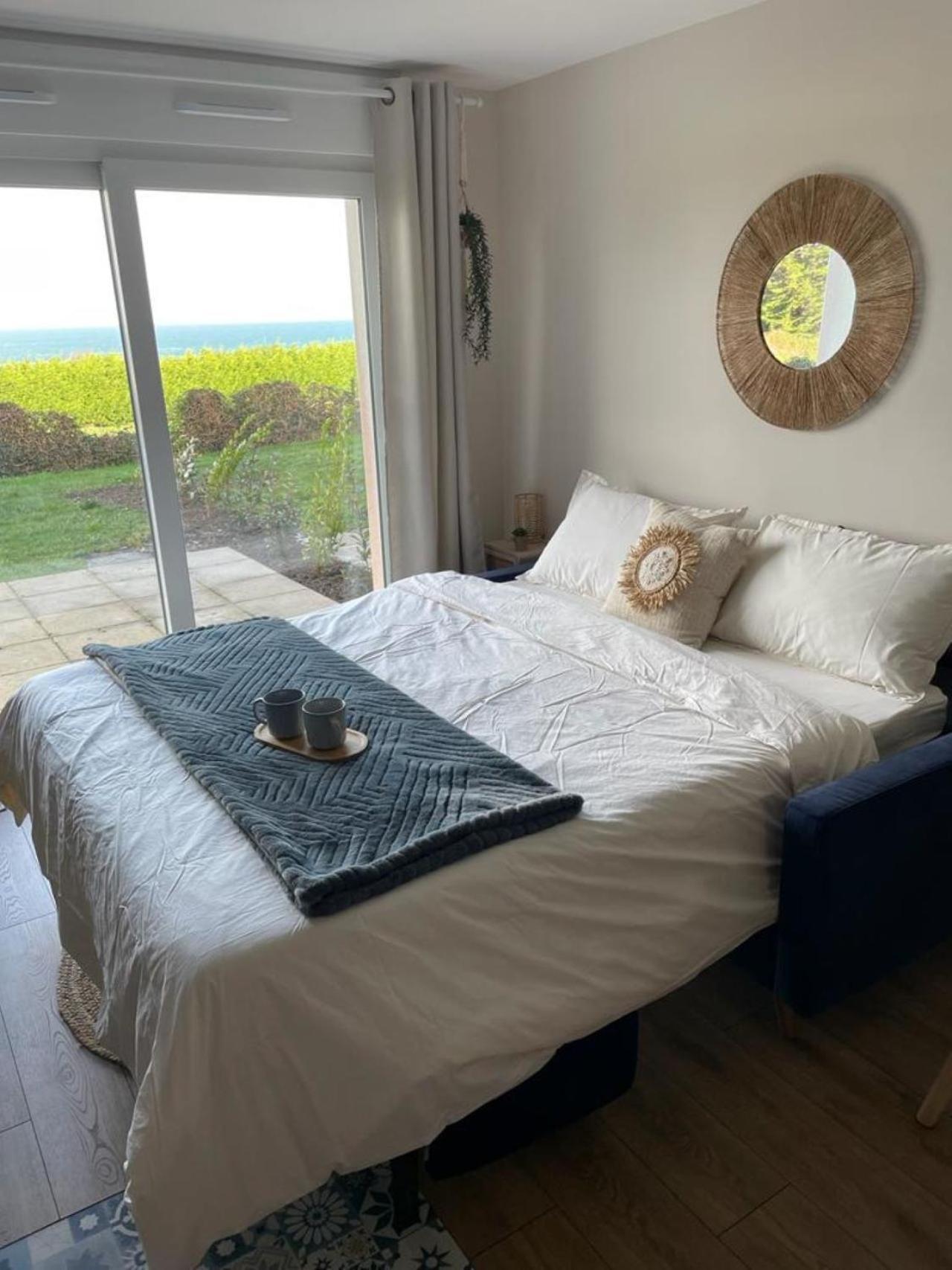 Bienvenue Au Studio L'Escale Bleue Avec Vue Mer Et Sur Le Cap Frehel Saint-Cast-le-Guildo Exteriör bild