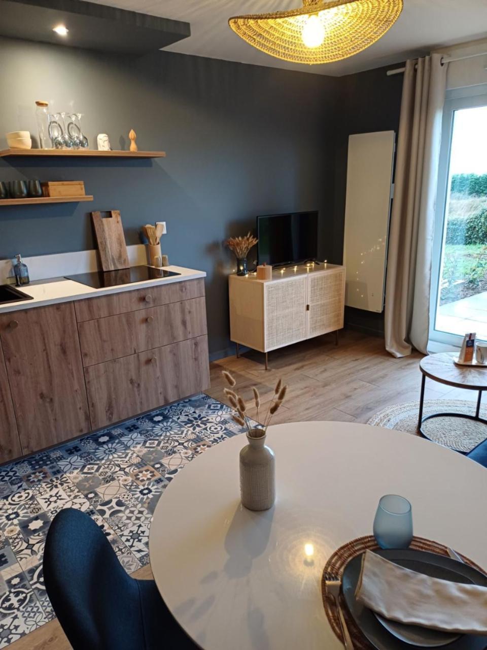Bienvenue Au Studio L'Escale Bleue Avec Vue Mer Et Sur Le Cap Frehel Saint-Cast-le-Guildo Exteriör bild